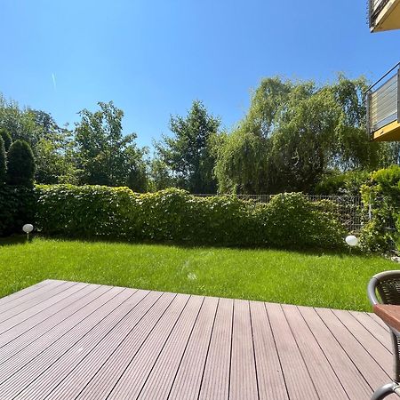 Apartament Z Garazem I Ogrodem 科沃布热格 外观 照片
