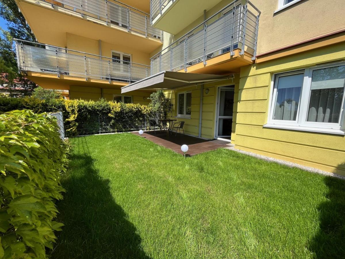 Apartament Z Garazem I Ogrodem 科沃布热格 外观 照片