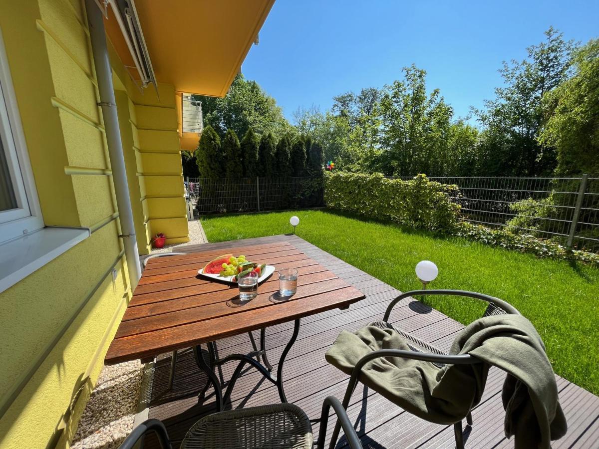 Apartament Z Garazem I Ogrodem 科沃布热格 外观 照片